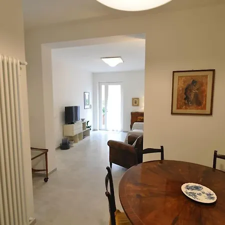 Con Giardino Da Tiziana Appartement Viareggio